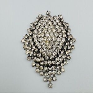 VINTAGE 1963 WONDERFUL Silver Plated RHINESTONE BROOCH 1963